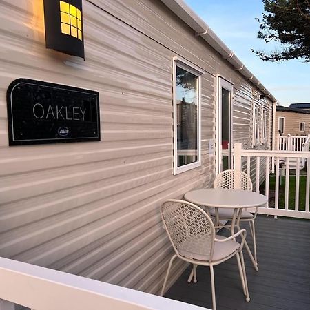 Newquay Bay Resort - Spacious - Sleeps 6 - Close To Porth Beach Exterior photo