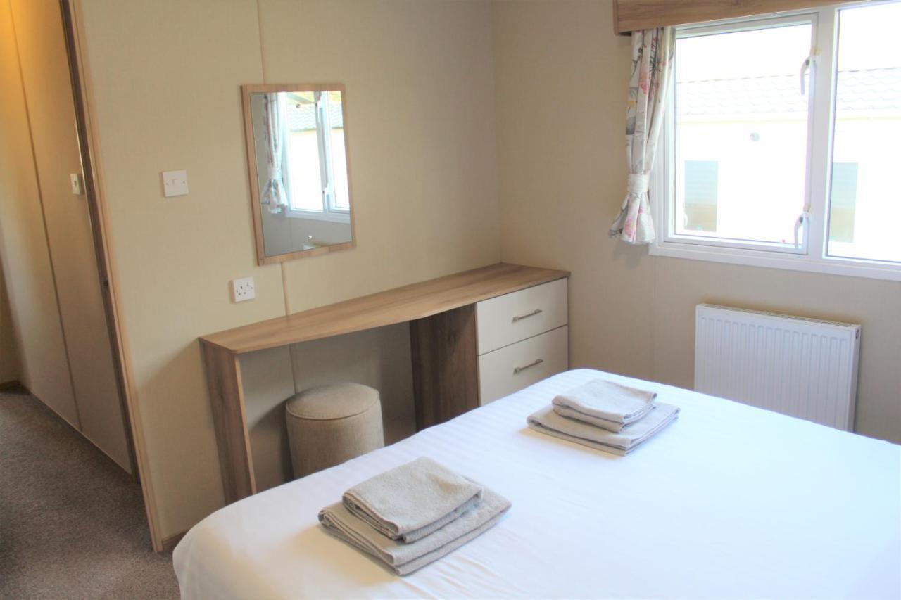 Newquay Bay Resort - Spacious - Sleeps 6 - Close To Porth Beach Exterior photo