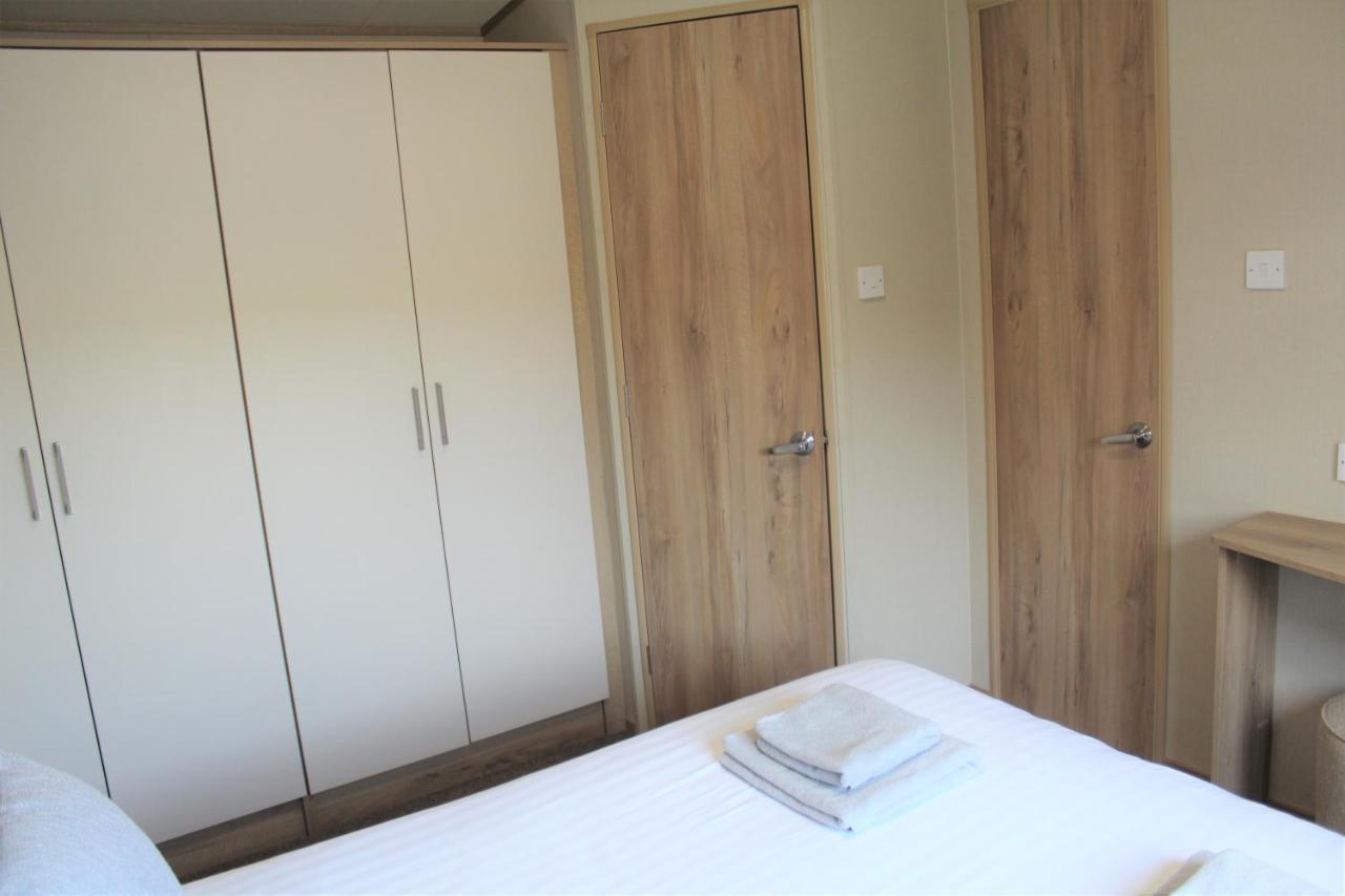 Newquay Bay Resort - Spacious - Sleeps 6 - Close To Porth Beach Exterior photo
