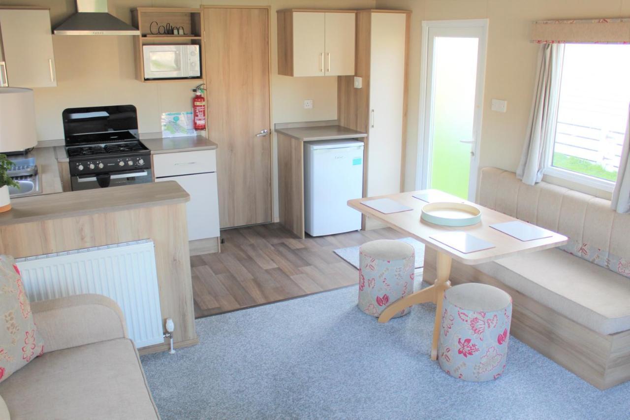 Newquay Bay Resort - Spacious - Sleeps 6 - Close To Porth Beach Exterior photo