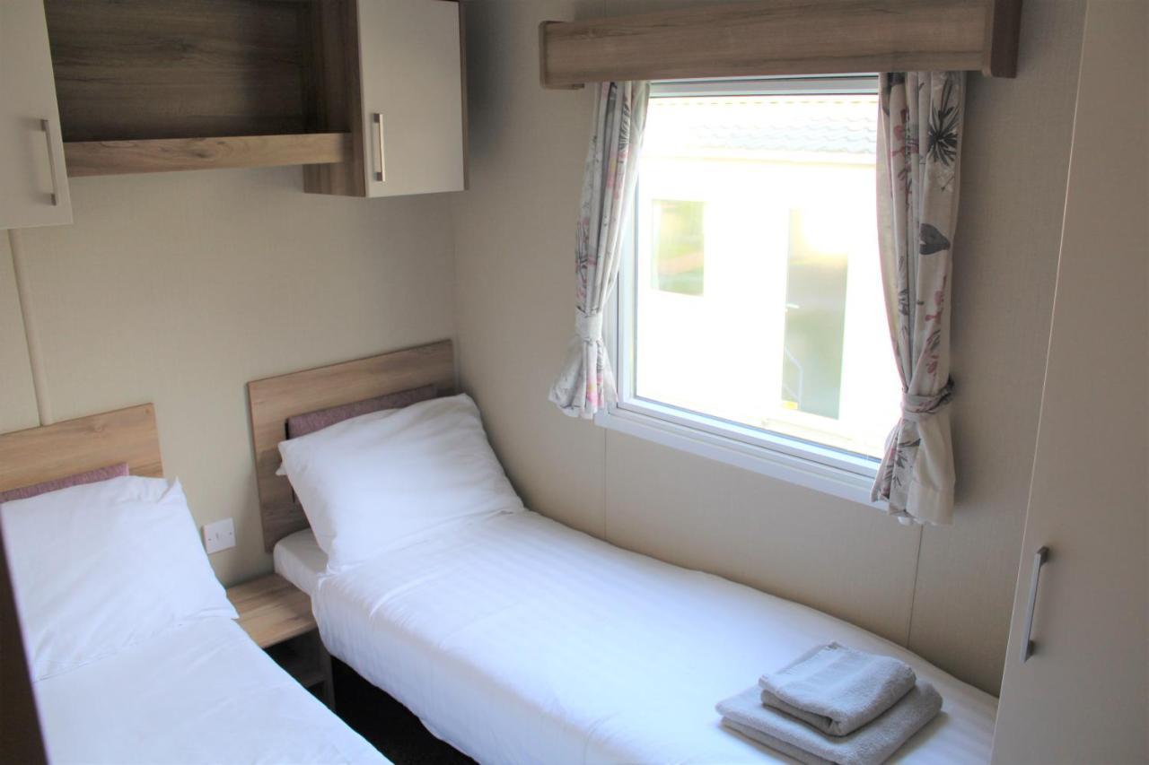 Newquay Bay Resort - Spacious - Sleeps 6 - Close To Porth Beach Exterior photo