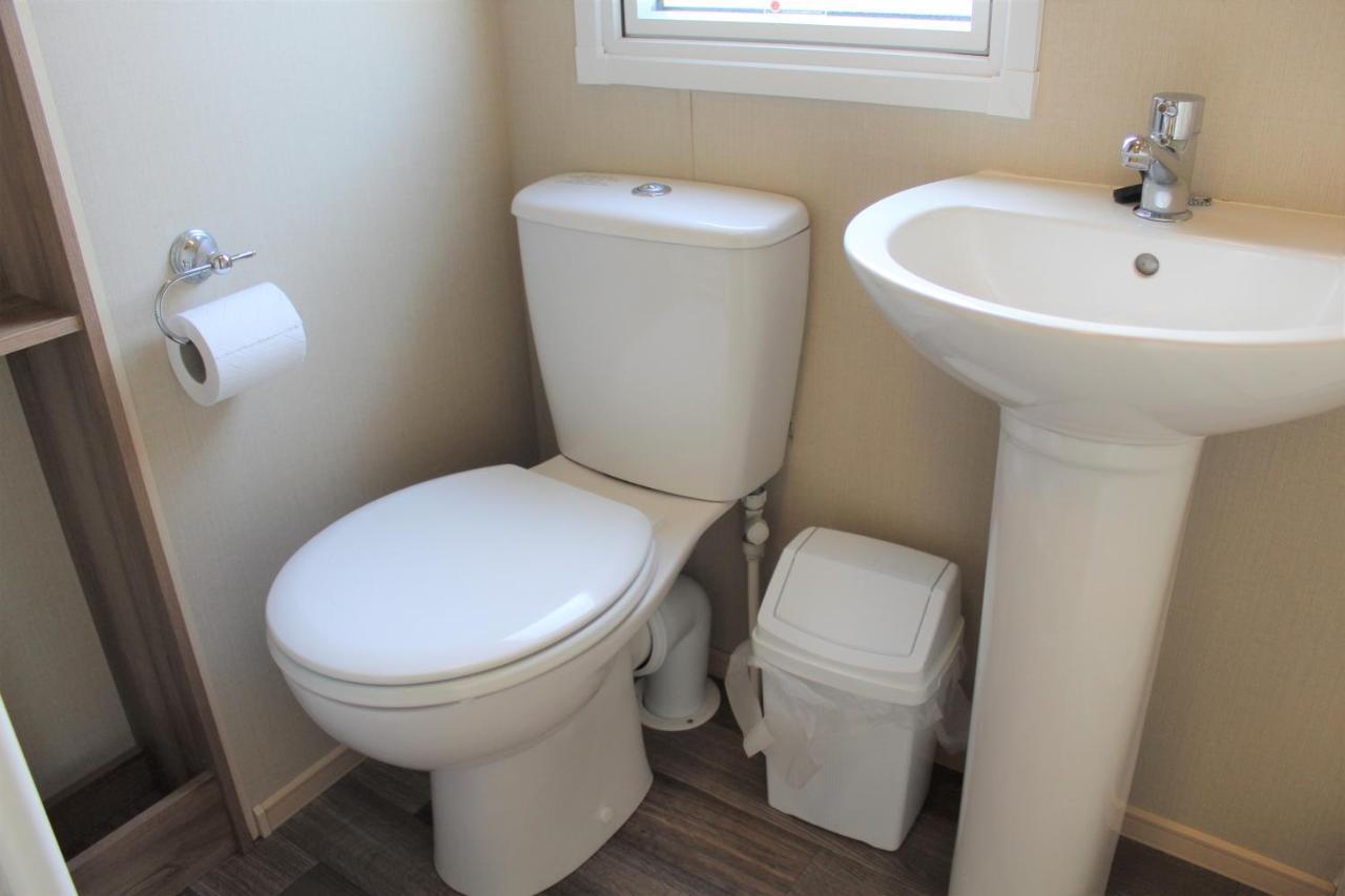 Newquay Bay Resort - Spacious - Sleeps 6 - Close To Porth Beach Exterior photo