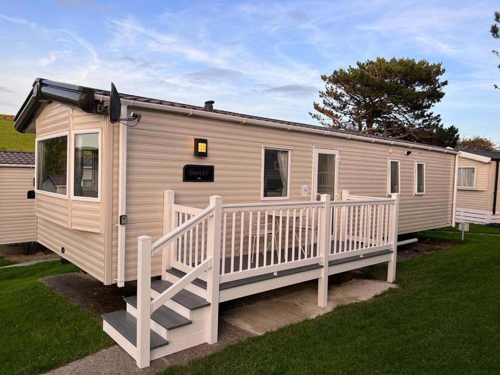 Newquay Bay Resort - Spacious - Sleeps 6 - Close To Porth Beach Exterior photo